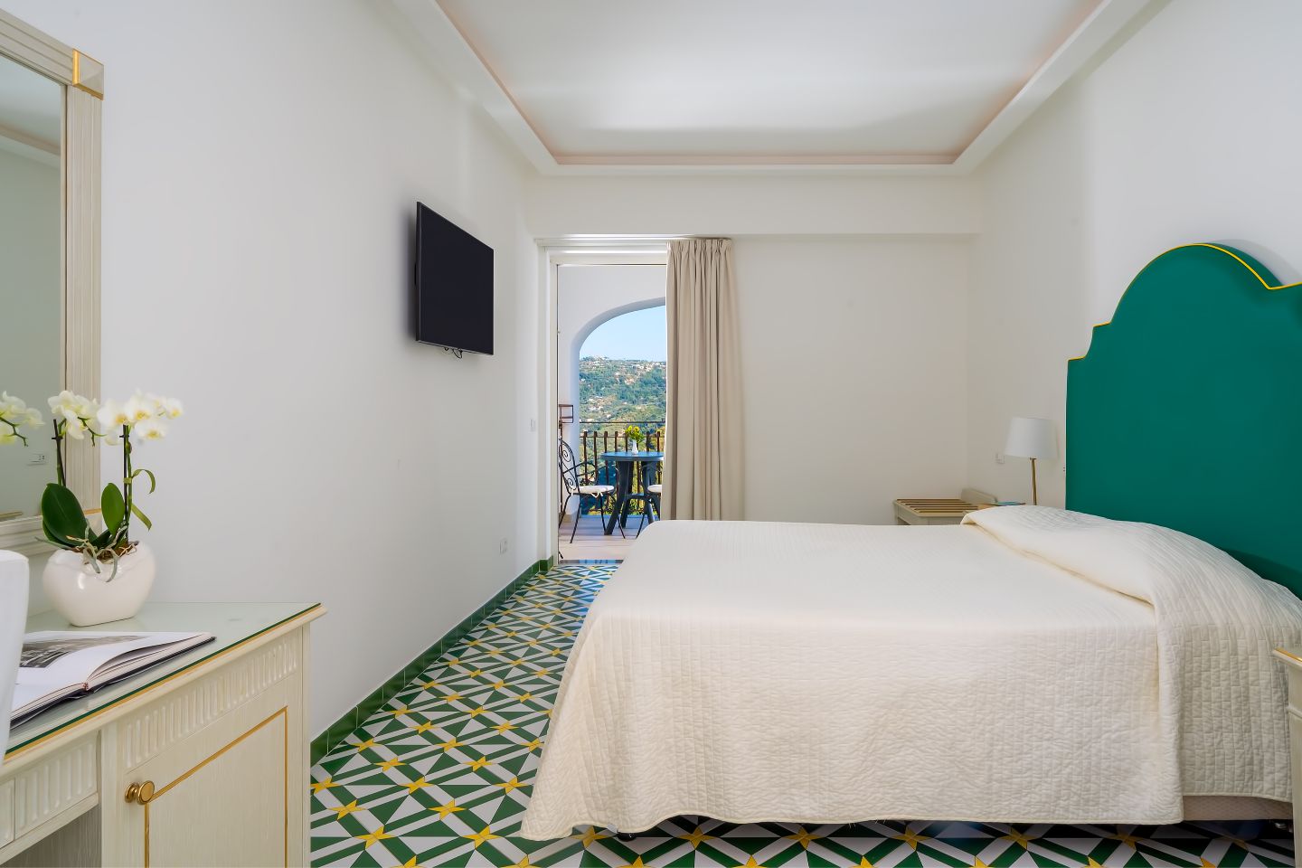  Classic Double Room with balcony, partial sea view - 4